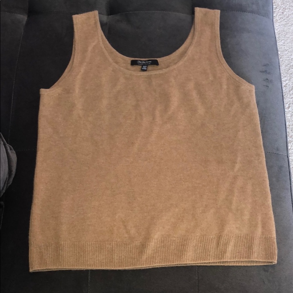 Cashmere sleeveless sweater XL